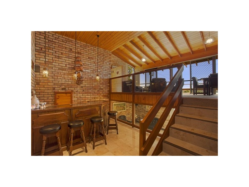 1 Skye Point Road, Coal Point NSW 2283