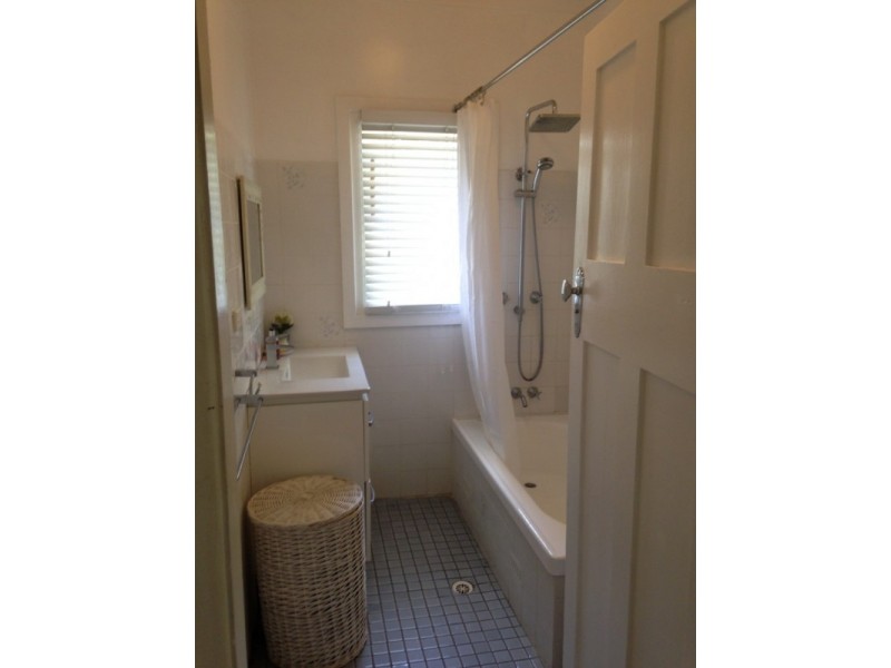 31a Mount Waring Road, Toronto NSW 2283