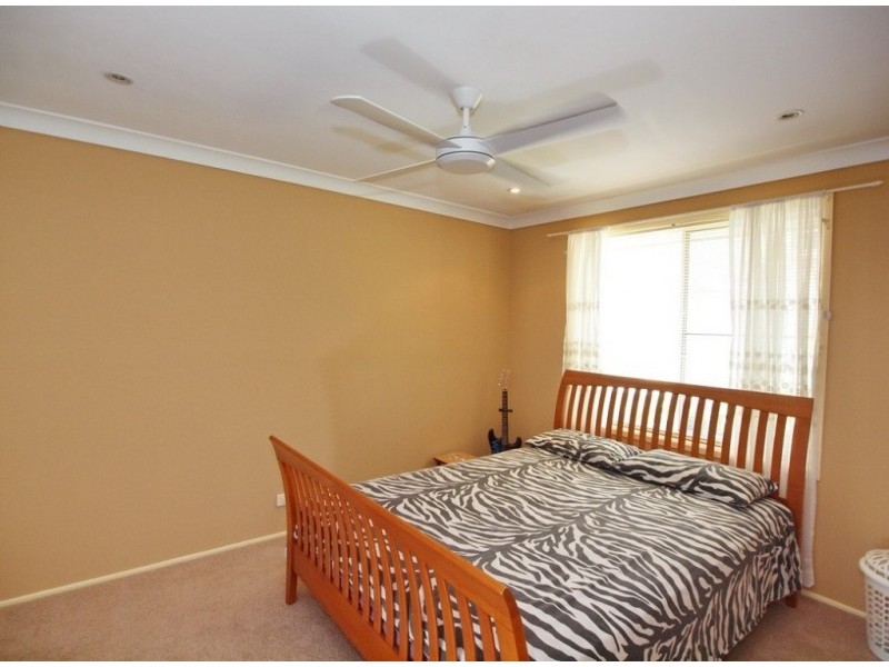 40 Fremantle Drive, Woodrising NSW 2284