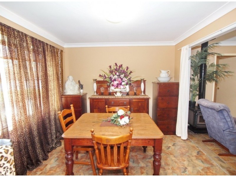 40 Fremantle Drive, Woodrising NSW 2284