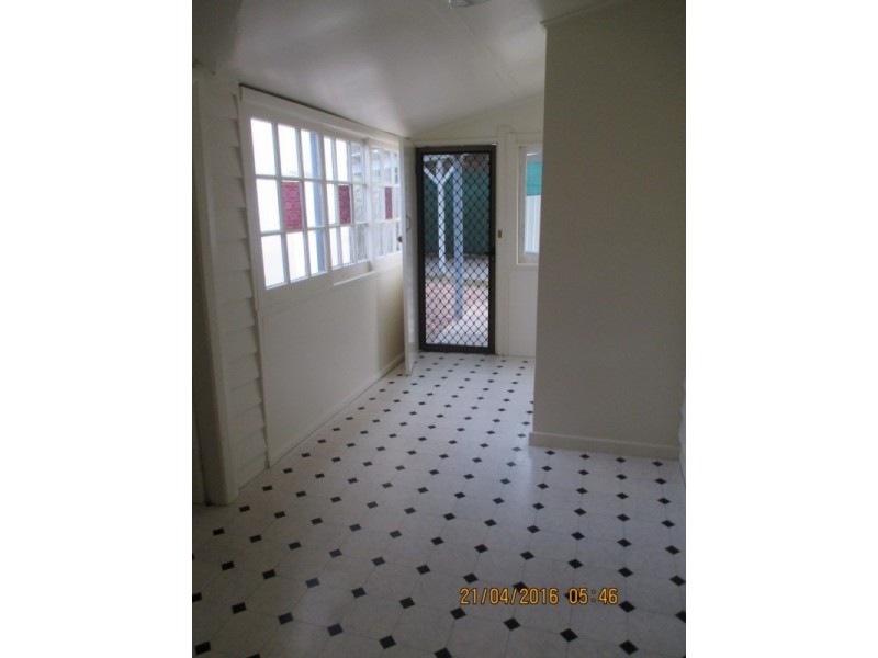 42 First Street, Booragul NSW 2284