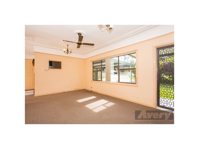 77 Bay Road, Bolton Point NSW 2283