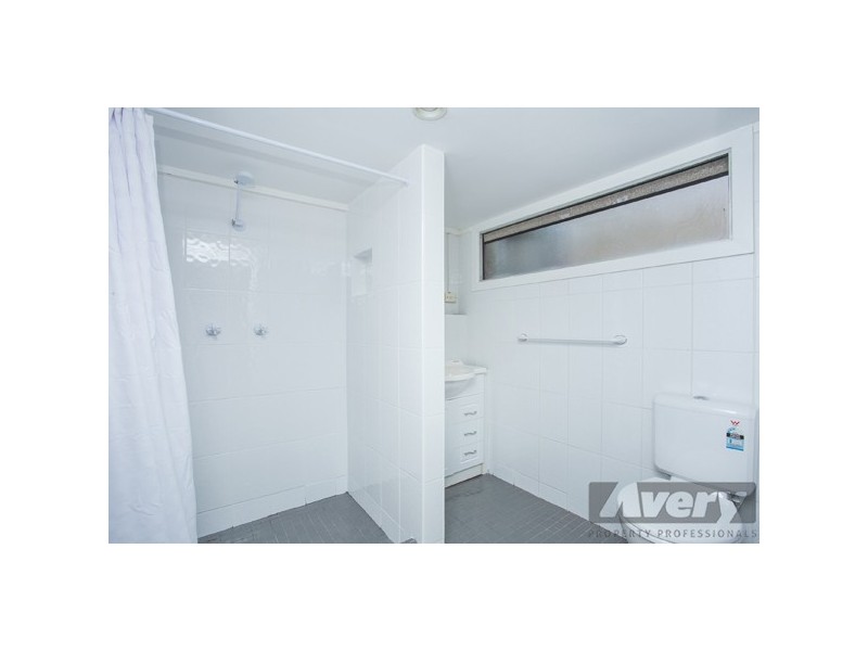 77 Bay Road, Bolton Point NSW 2283