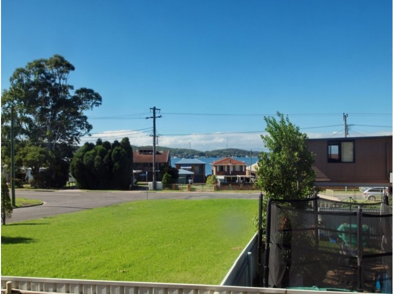 2 Warruga Street, Kilaben Bay NSW 2283