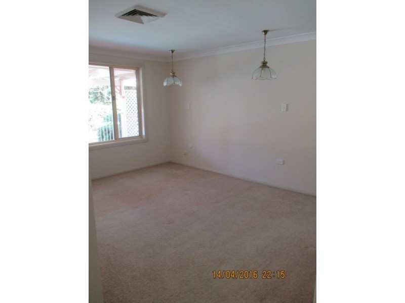 6 Colton Crescent, Lakelands NSW 2282