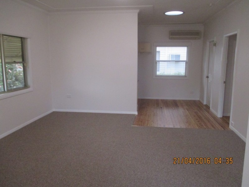 60 Anzac Parade, Toronto NSW 2283