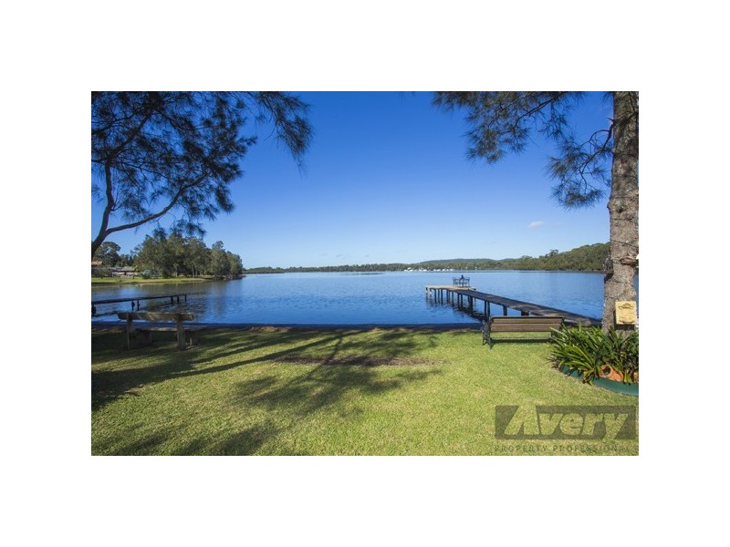 8 Bluewater Avenue, Fassifern NSW 2283