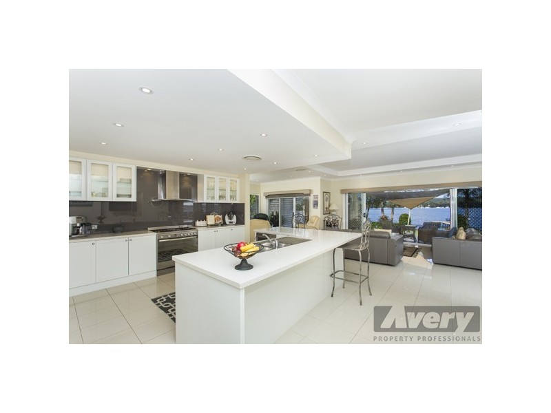 8 Bluewater Avenue, Fassifern NSW 2283