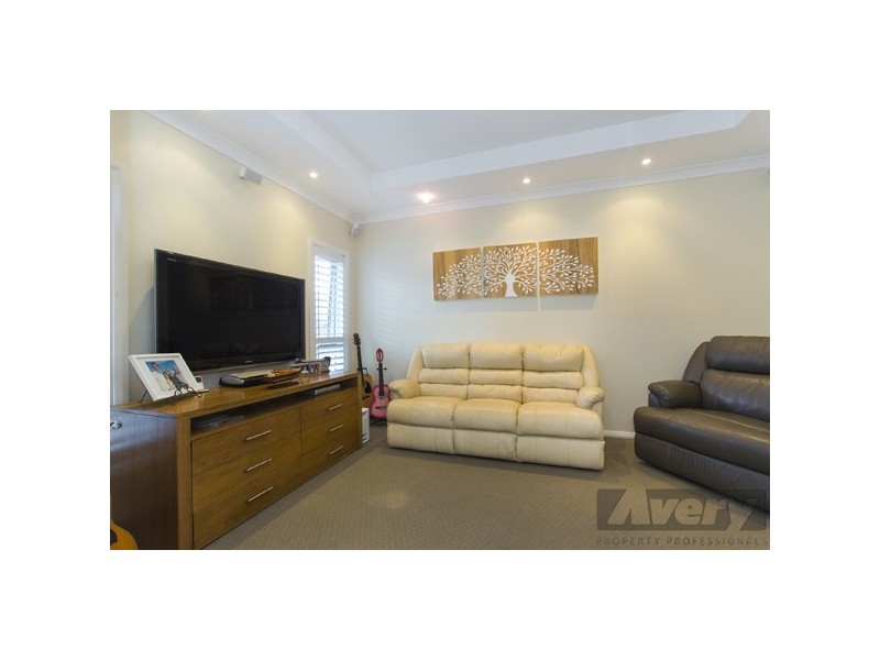 8 Bluewater Avenue, Fassifern NSW 2283