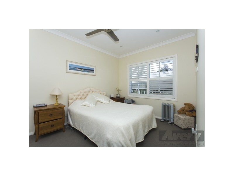 8 Bluewater Avenue, Fassifern NSW 2283