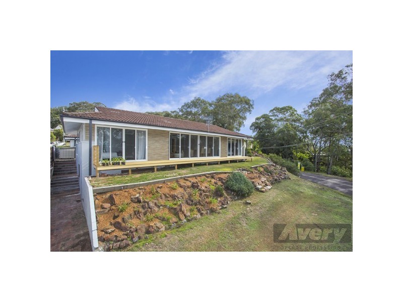 4 The Quarterdeck, Carey Bay NSW 2283