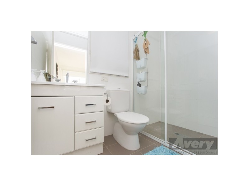 24/4 Crawford Lane, Mount Hutton NSW 2290