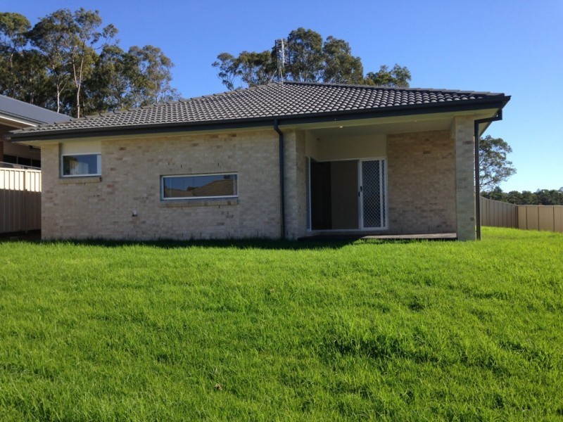 8 Jonquil Close, Toronto NSW 2283