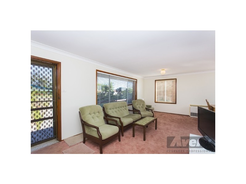 65 Sunlight Parade, Fishing Point NSW 2283