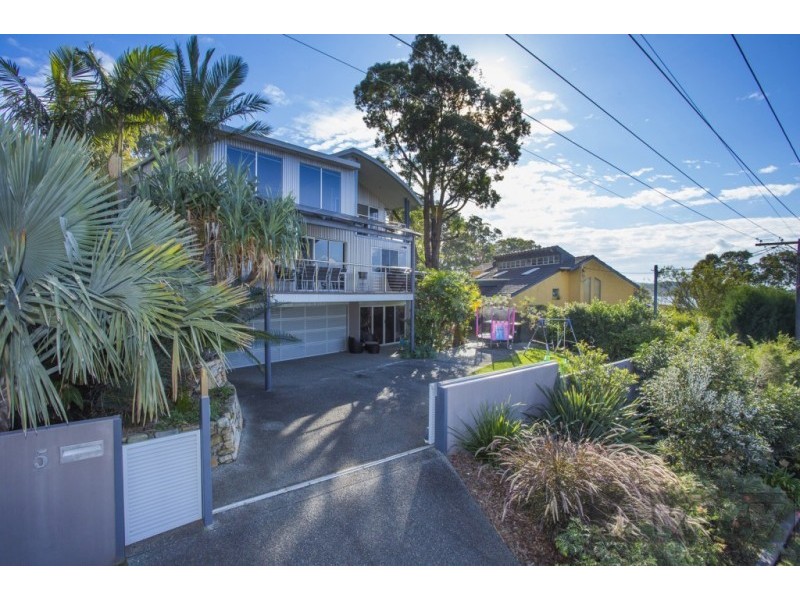 5 Rofe Street, Coal Point NSW 2283