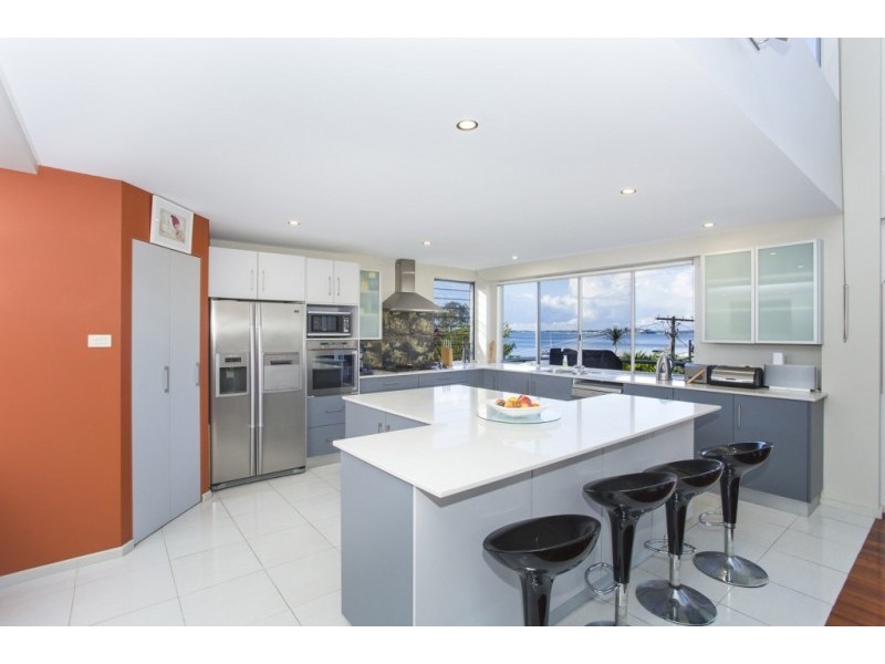 5 Rofe Street, Coal Point NSW 2283