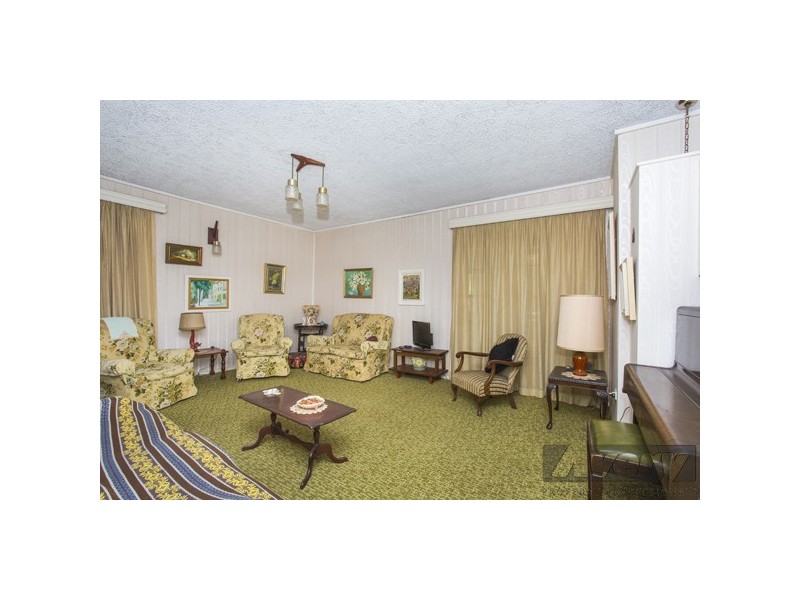 9 Amelia Street, Carey Bay NSW 2283