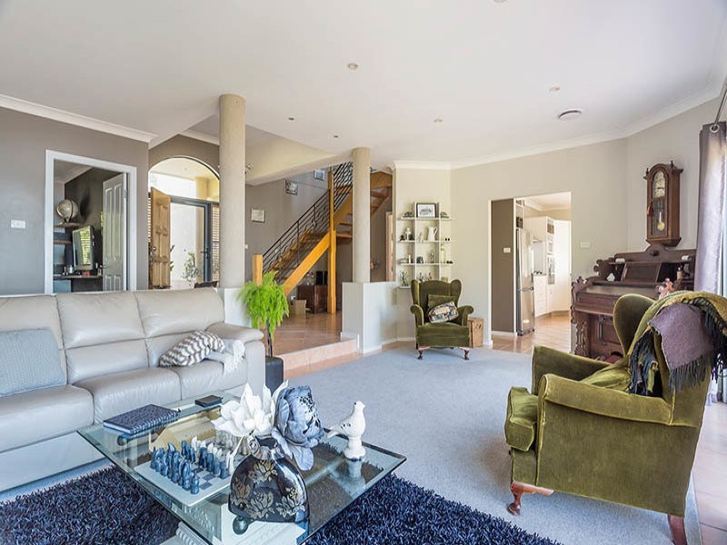 12a Macquarie Street, Bolton Point NSW 2283