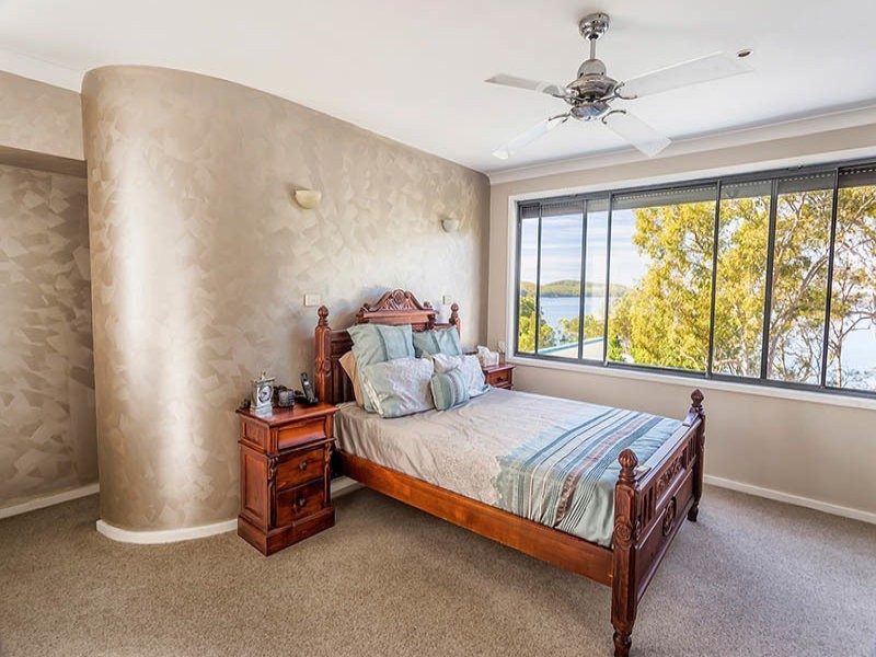 12a Macquarie Street, Bolton Point NSW 2283