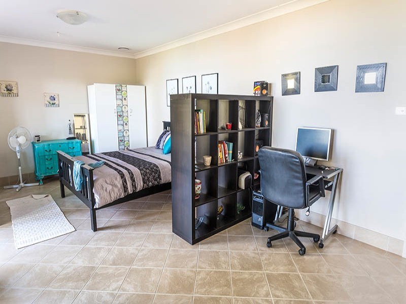12a Macquarie Street, Bolton Point NSW 2283