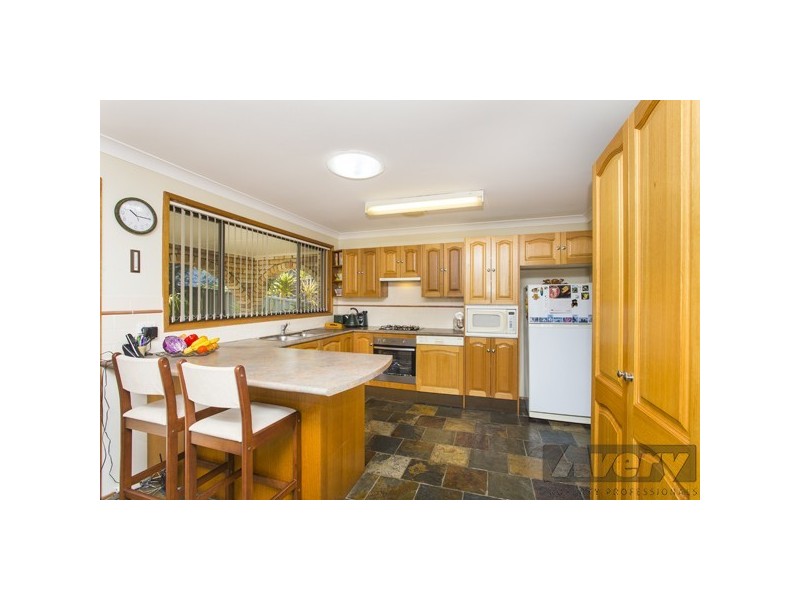 24 Edward Street, Fennell Bay NSW 2283