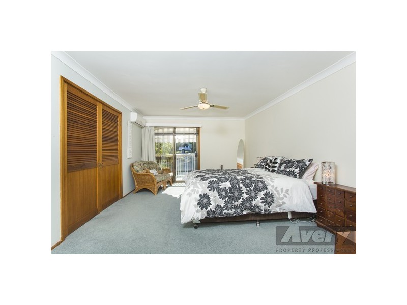 24 Edward Street, Fennell Bay NSW 2283