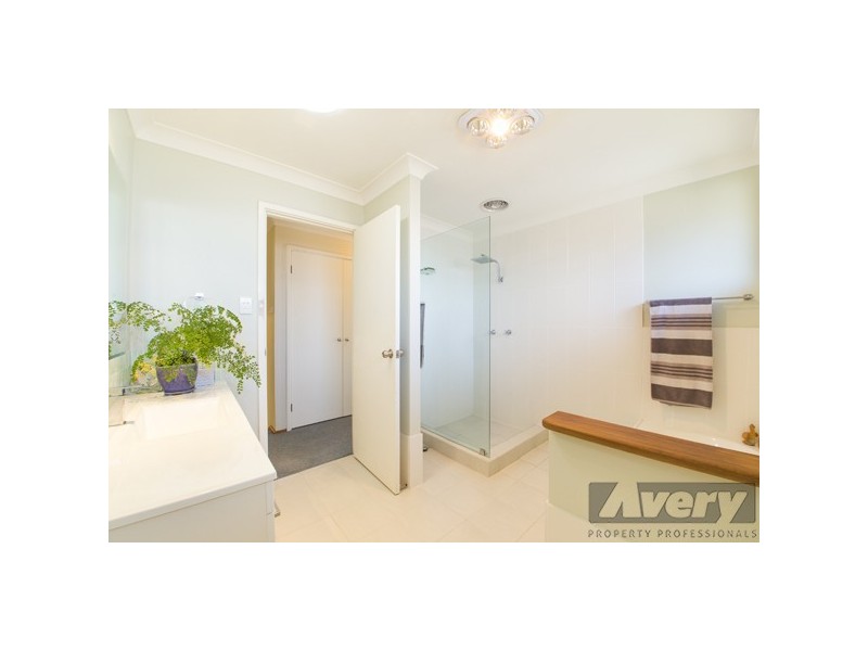 24 Edward Street, Fennell Bay NSW 2283