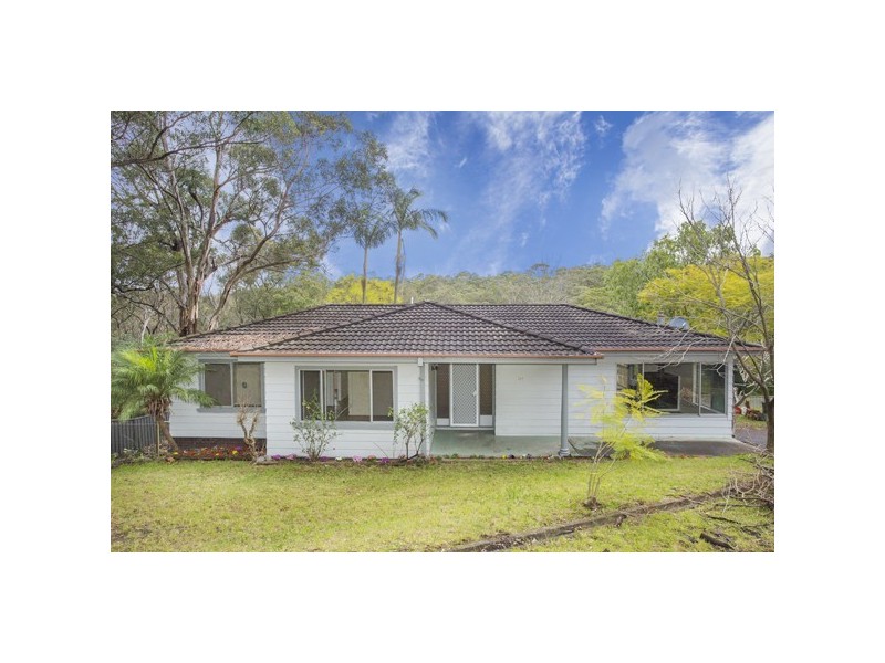 210 Excelsior Parade, Toronto NSW 2283