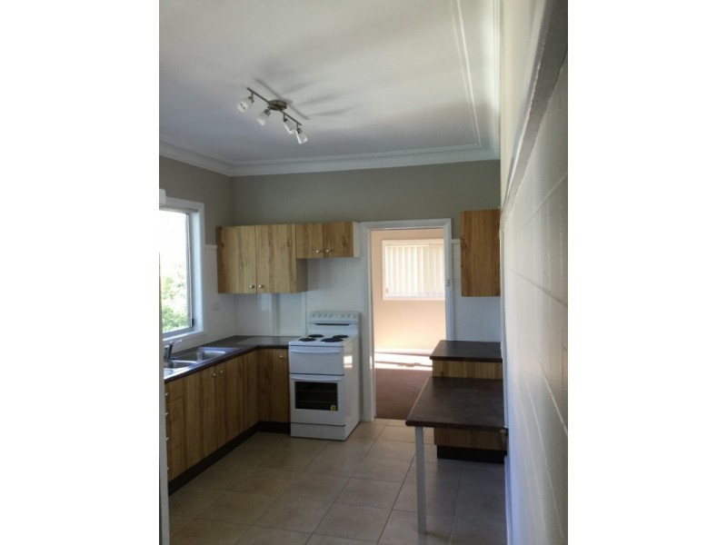 77 Bay Road, Bolton Point NSW 2283