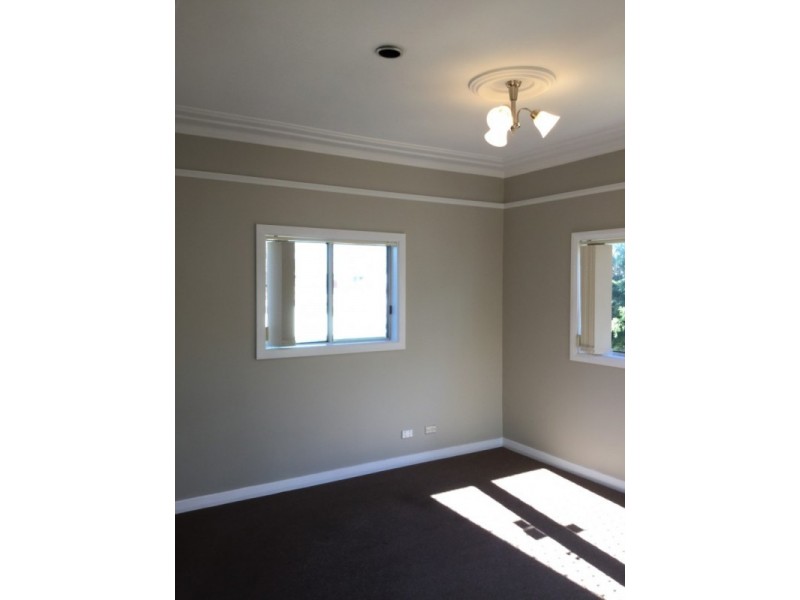 77 Bay Road, Bolton Point NSW 2283