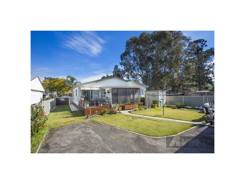 44 Macquarie Road, Fennell Bay NSW 2283