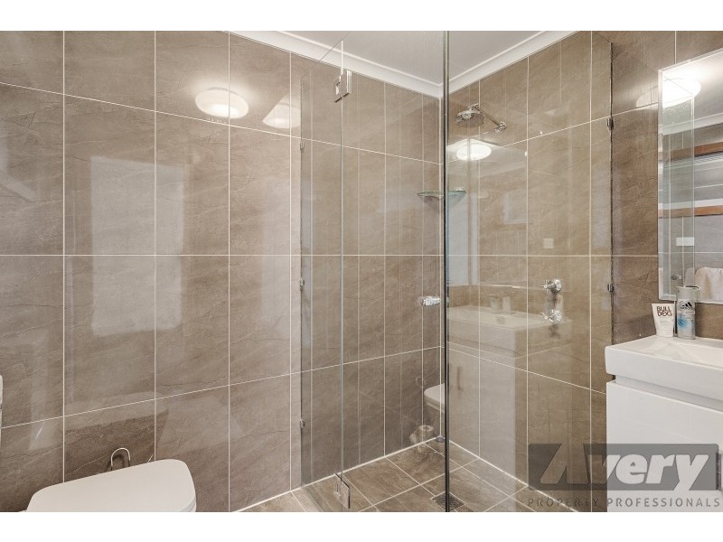 37 Carlisle Row, Fishing Point NSW 2283