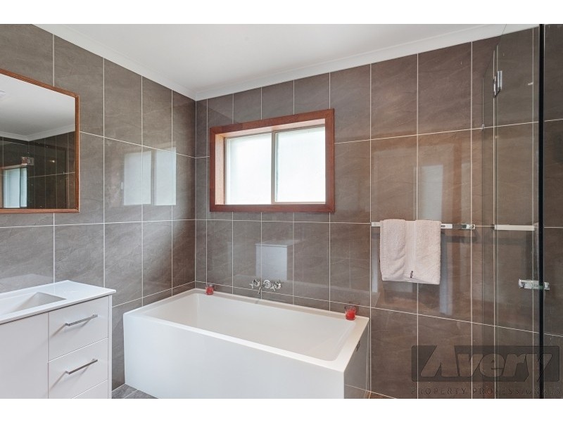 37 Carlisle Row, Fishing Point NSW 2283