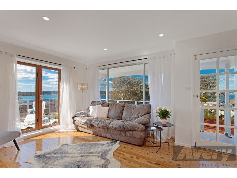 102 Fishing Point Road, Fishing Point NSW 2283