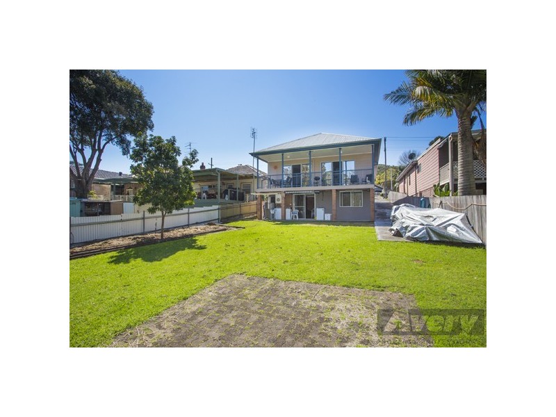 56 Macquarie Road, Fennell Bay NSW 2283