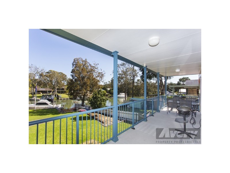 56 Macquarie Road, Fennell Bay NSW 2283