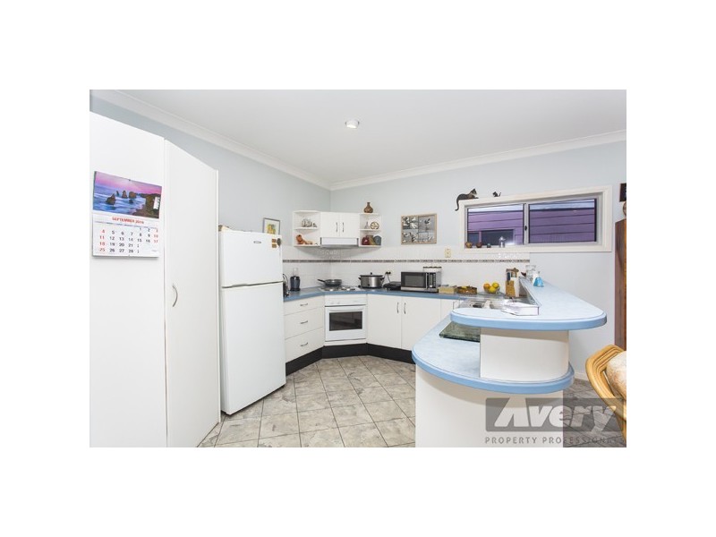 56 Macquarie Road, Fennell Bay NSW 2283
