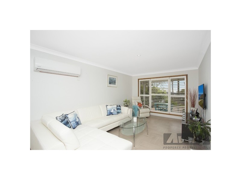 22 Sunlight Parade, Fishing Point NSW 2283