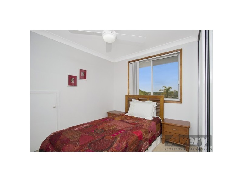 22 Sunlight Parade, Fishing Point NSW 2283