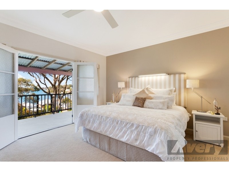 9 Ambrose Street, Carey Bay NSW 2283