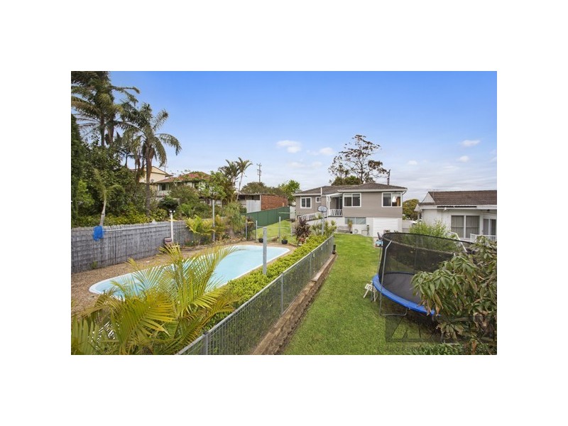 106 Bay Road, Bolton Point NSW 2283