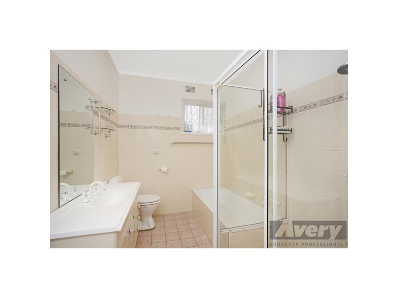 106 Bay Road, Bolton Point NSW 2283