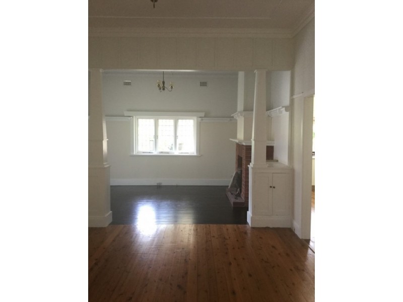 5 Moore Street, Toronto NSW 2283