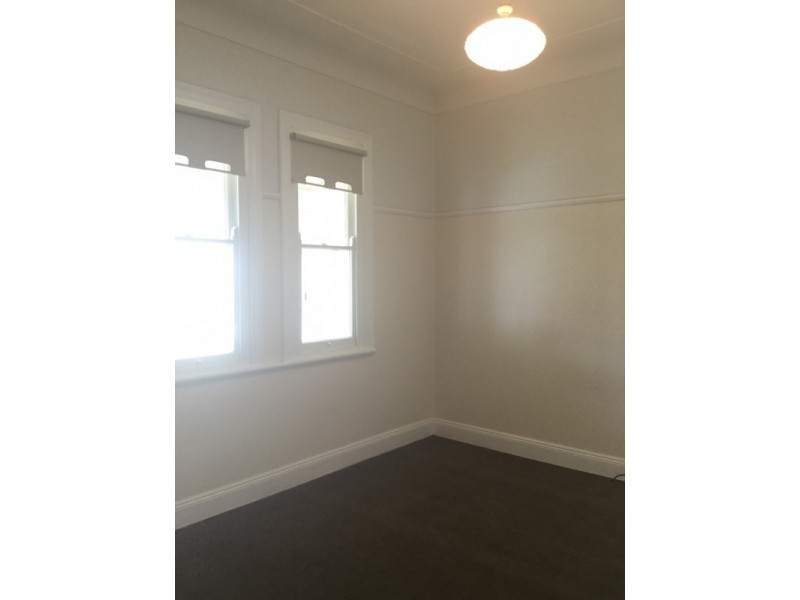 5 Moore Street, Toronto NSW 2283
