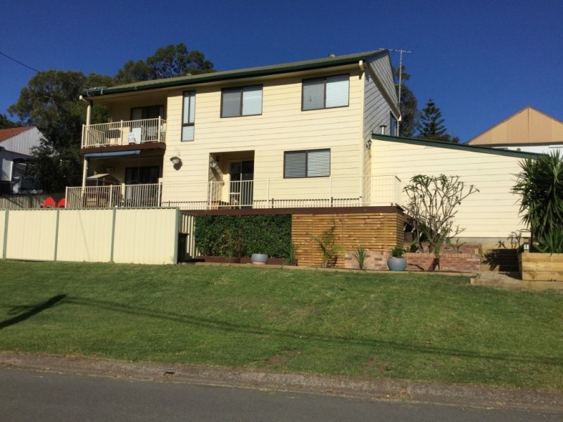 1 Haslemere Crescent, Buttaba NSW 2283
