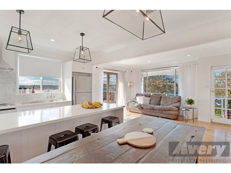 102 Fishing Point Road, Fishing Point NSW 2283