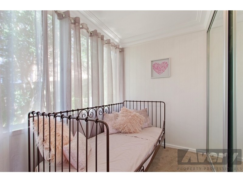 102 Fishing Point Road, Fishing Point NSW 2283