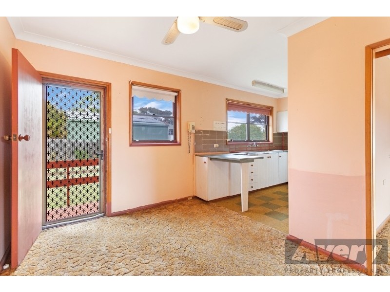 60a Middle Point Road, Bolton Point NSW 2283