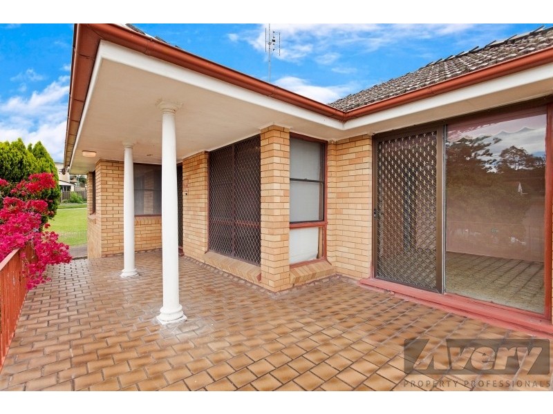 60a Middle Point Road, Bolton Point NSW 2283