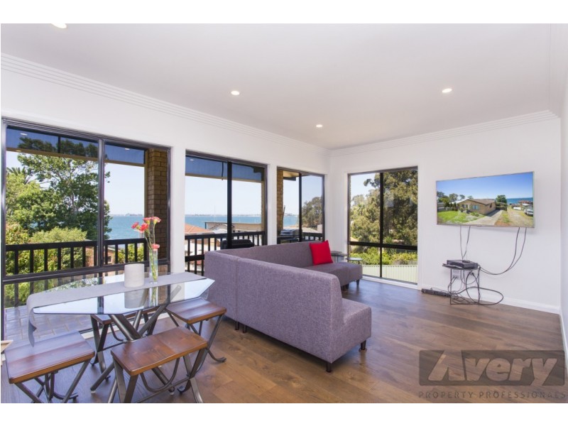 282 Skye Point Road, Coal Point NSW 2283